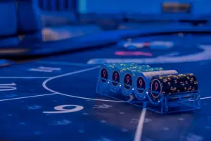 나인홀덤 커스텀 칩과 프리미엄 테이블 디테일